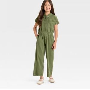 NWT Cat & Jack Girls Short Sleeve Jumpsuit- Dark Olive (M)